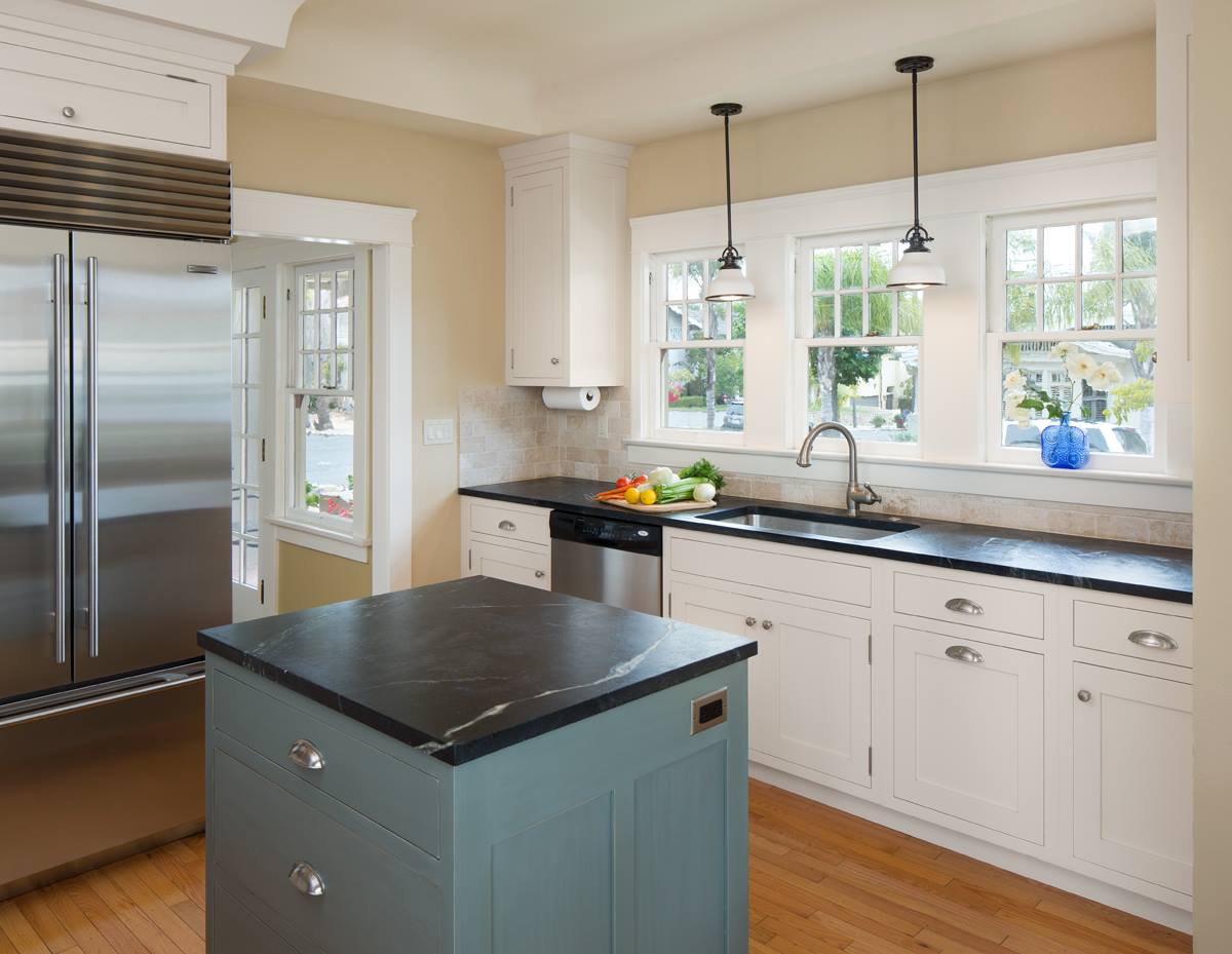 20 Clear Signs it's Time to Remodel Your Small Kitchen   Design ...